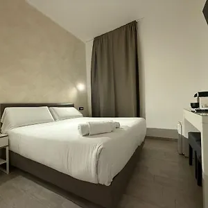 2* Pensión Relais Merulana