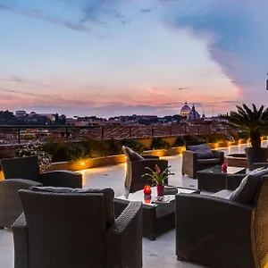 2* Pensión Navona Queen Rooftop